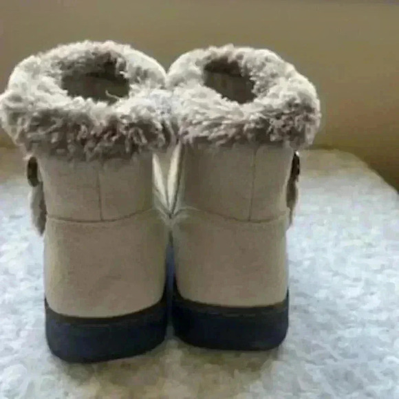 Khombu Iris Cream Genuine Suede Leather With Faux Fur Ankle Boots Women’s Sz 10 - Picture 9 of 10